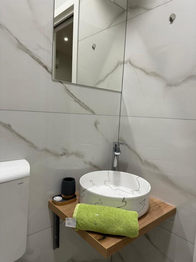 Studio Apartment Fiorello I Рийека Екстериор снимка