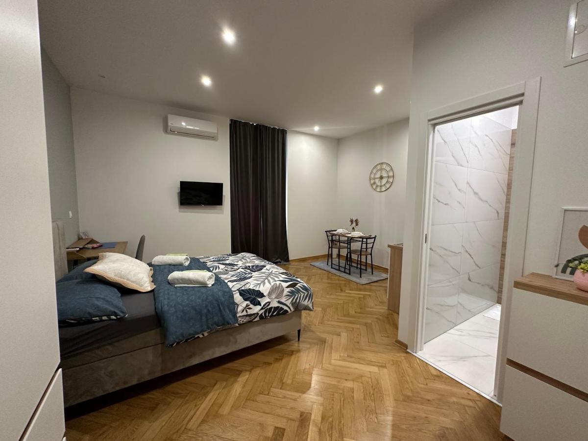 Studio Apartment Fiorello I Рийека Екстериор снимка